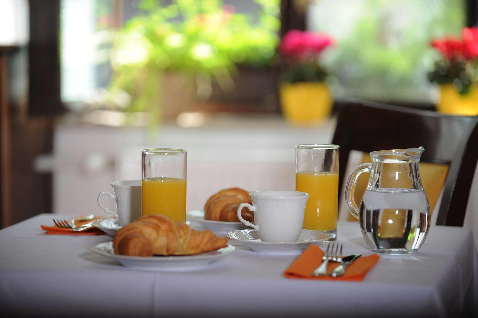 Hotel Petr Prague Luaran gambar